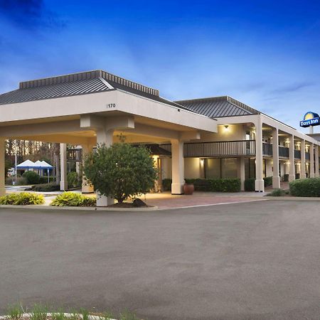 Days Inn By Wyndham Jacksonville Airport Exterior photo