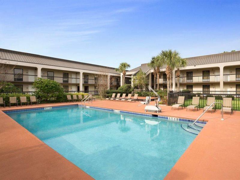 Days Inn By Wyndham Jacksonville Airport Exterior photo