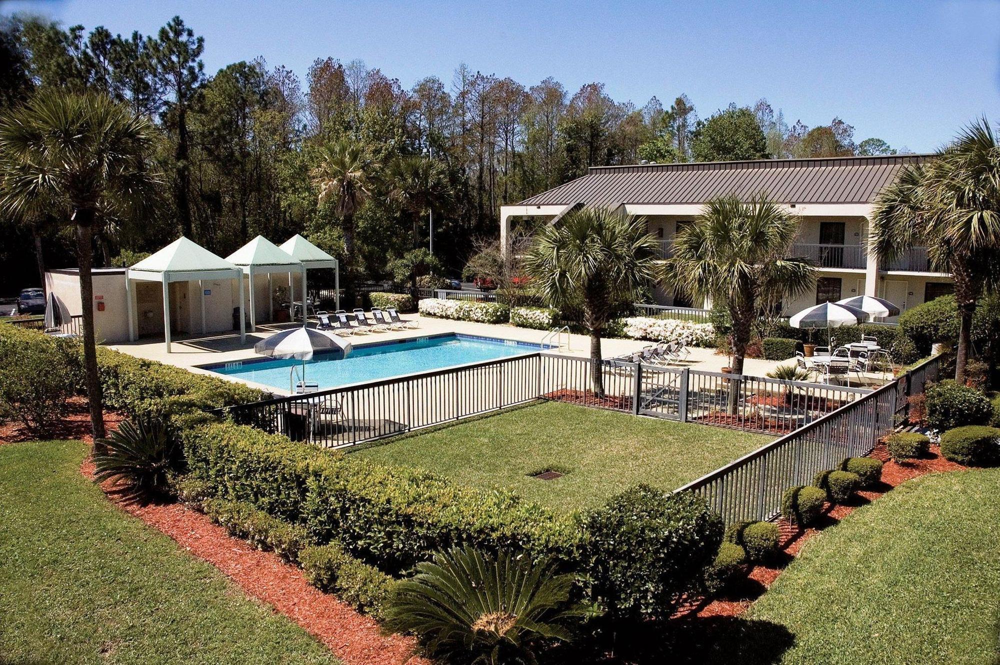 Days Inn By Wyndham Jacksonville Airport Exterior photo