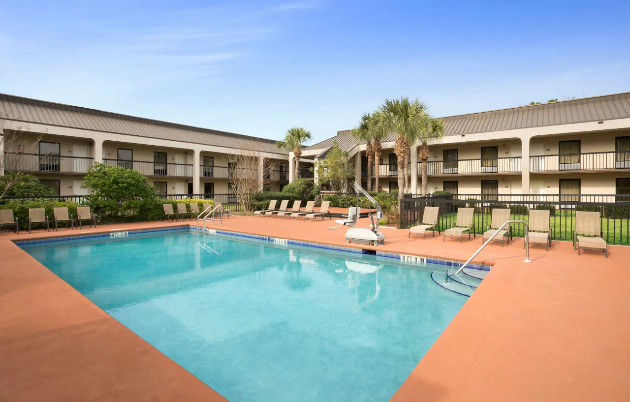 Days Inn By Wyndham Jacksonville Airport Exterior photo